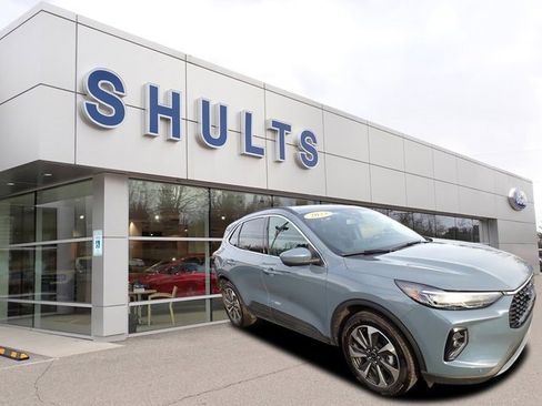 Certified 2023 Ford Escape Platinum image 3