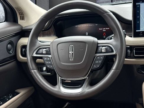 Certified 2023 Lincoln Nautilus Reserve w/ Luxury Package FWD image 16