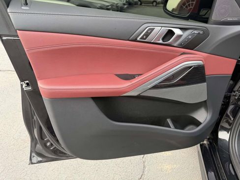 Used 2024 BMW X6 xDrive40i w/ Executive Package image 16