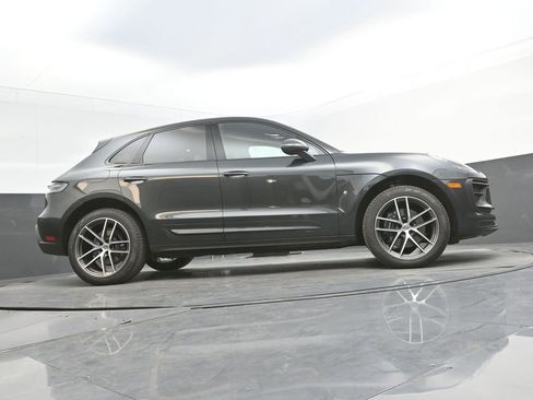 New 2025 Porsche Macan image 37