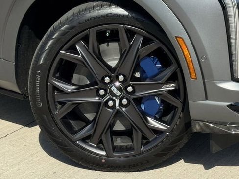 New 2026 Cadillac Optiq V w/ Magnus Launch Edition AWD/4WD image 28