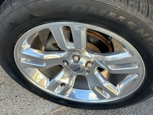 Used 2010 Ford Explorer Limited RWD image 5