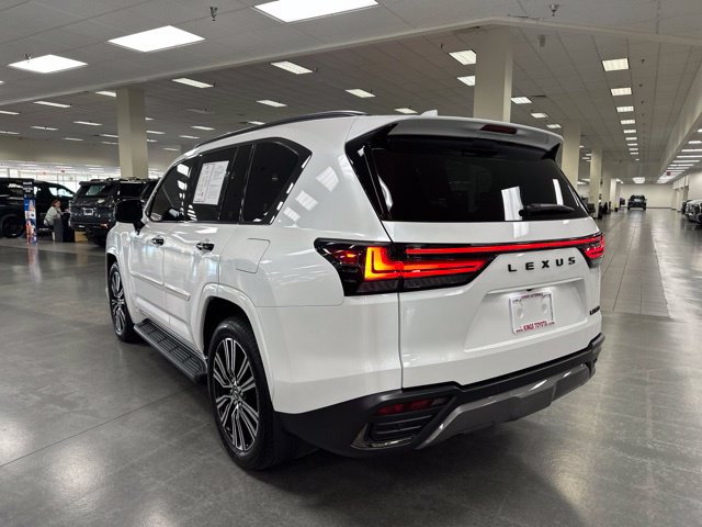 Used 2025 Lexus LX 600 4WD w/ Appearance Package image 5