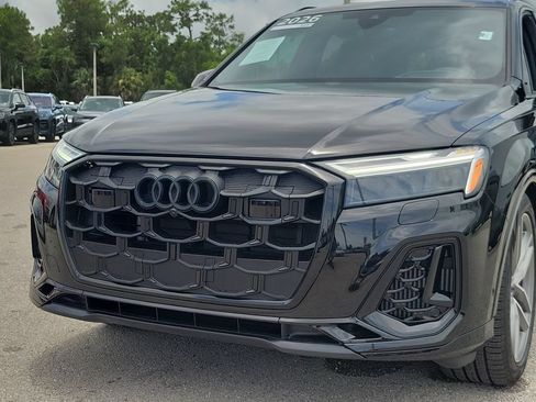 Certified 2026 Audi Q7 3.0T Prestige AWD/4WD image 10