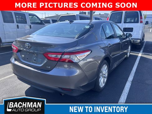 Used 2019 Toyota Camry LE image 7