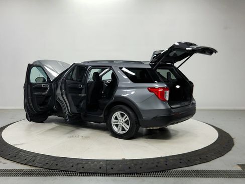 Used 2022 Ford Explorer XLT RWD image 14