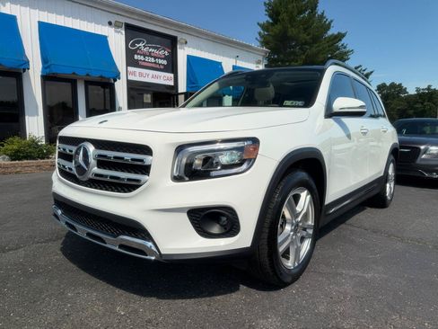 Used 2021 Mercedes-Benz GLB 250 4MATIC image 1