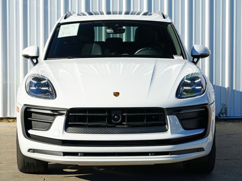 Used 2023 Porsche Macan image 49