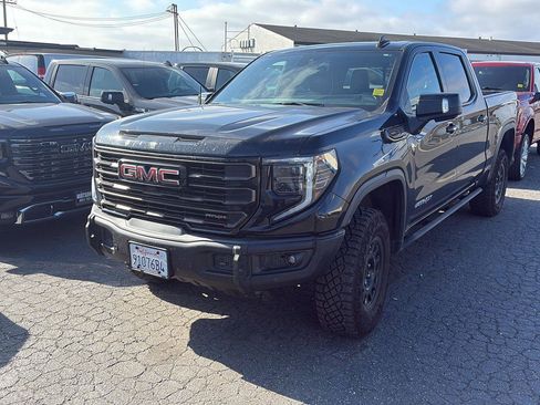 Used 2024 GMC Sierra 1500 AT4X w/ AT4X AEV Edition image 3