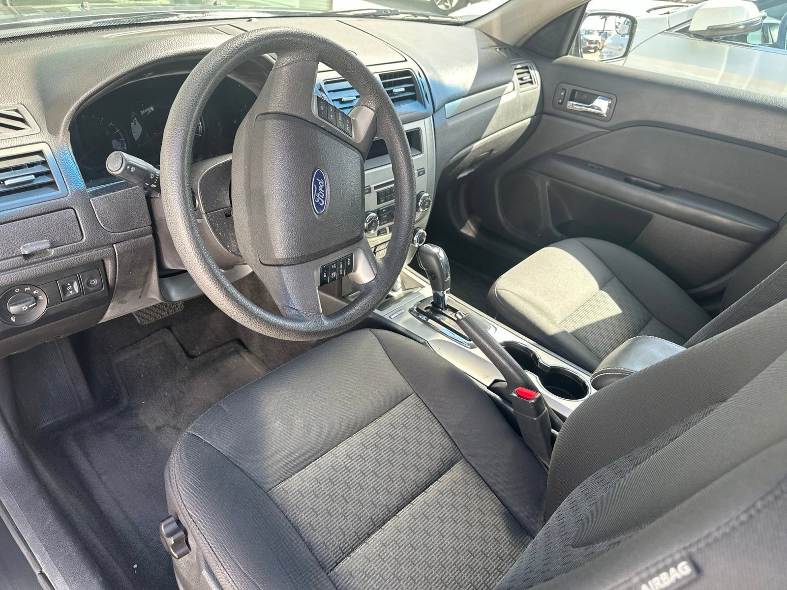 Used 2011 Ford Fusion SE w/ 202A Rapid Spec Order Code FWD image 13