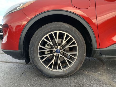 Used 2022 Ford Escape SEL w/ Class II Trailer Tow Package image 18