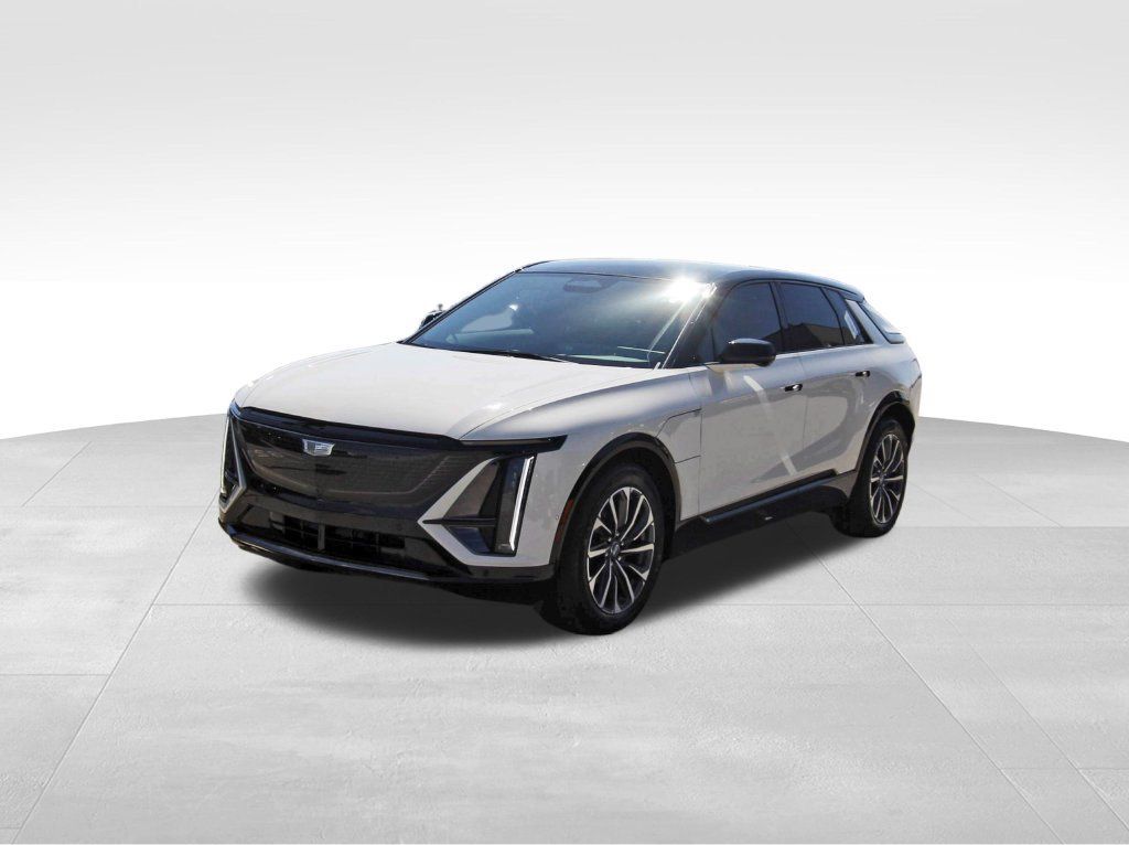 New 2027 Cadillac Lyriq Sport RWD image 2