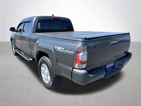 Used 2015 Toyota Tacoma 4x4 Double Cab image 9