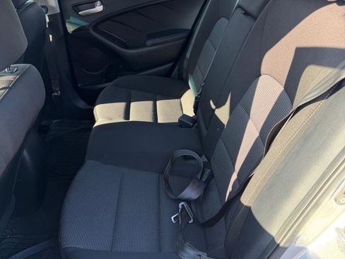 Used 2017 Kia Forte LX FWD image 6