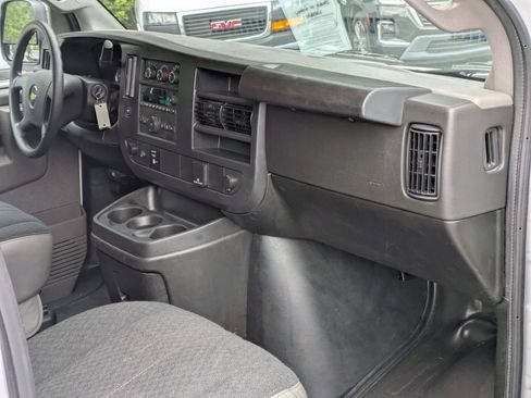 Used 2025 Chevrolet Express 2500 w/ Driver Convenience Package RWD image 18