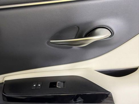 New 2025 Lexus ES 350 w/ Premium Package image 36