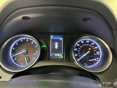 Used 2020 Toyota Camry SE w/ Convenience Package image 26