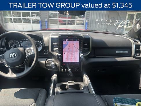 Used 2025 RAM 1500 Big Horn AWD/4WD image 6