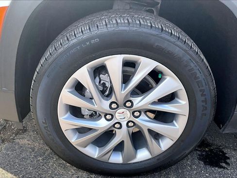 Used 2025 Buick Enclave Preferred FWD image 9