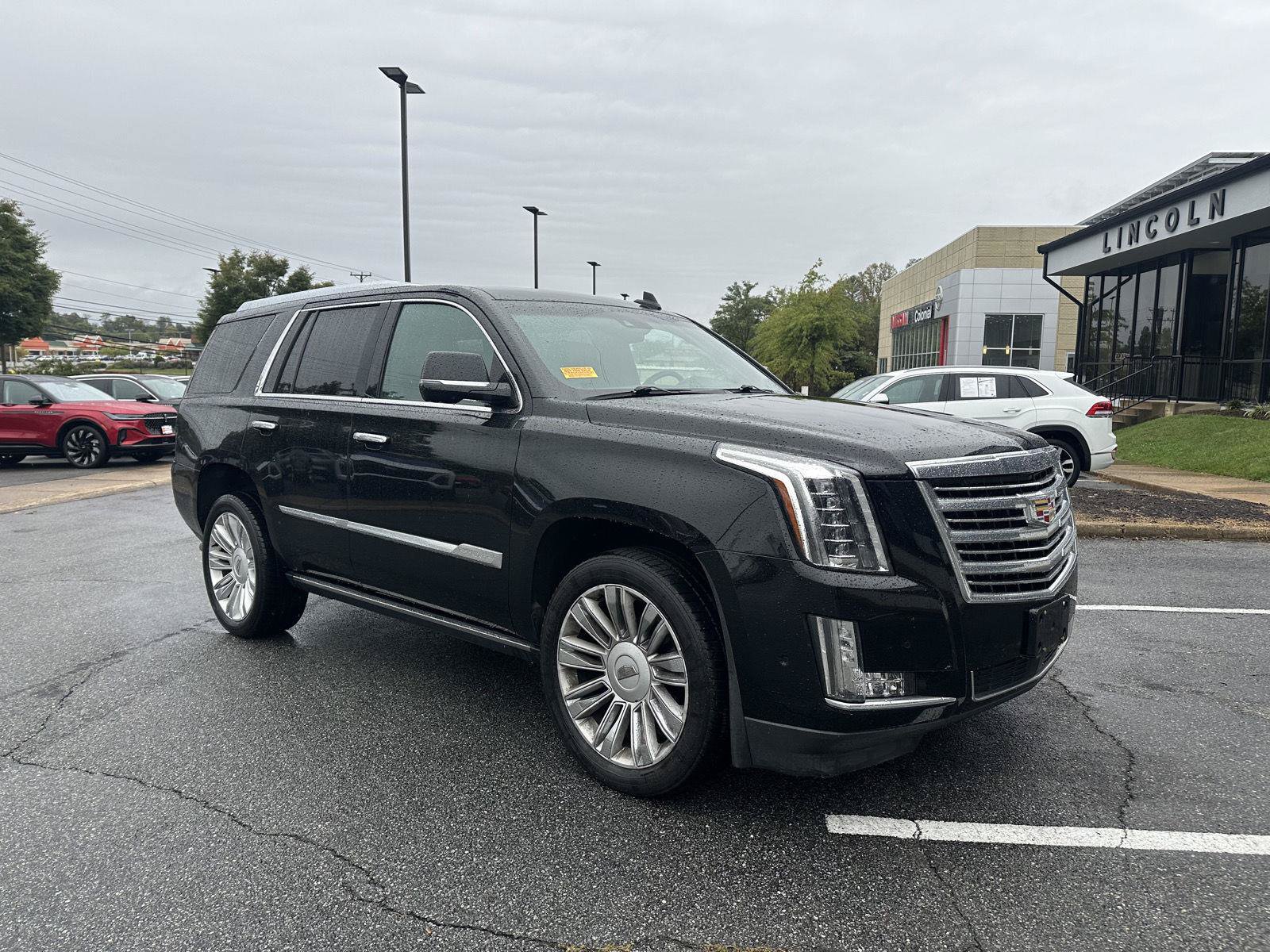 Used 2017 Cadillac Escalade Platinum AWD/4WD image 5
