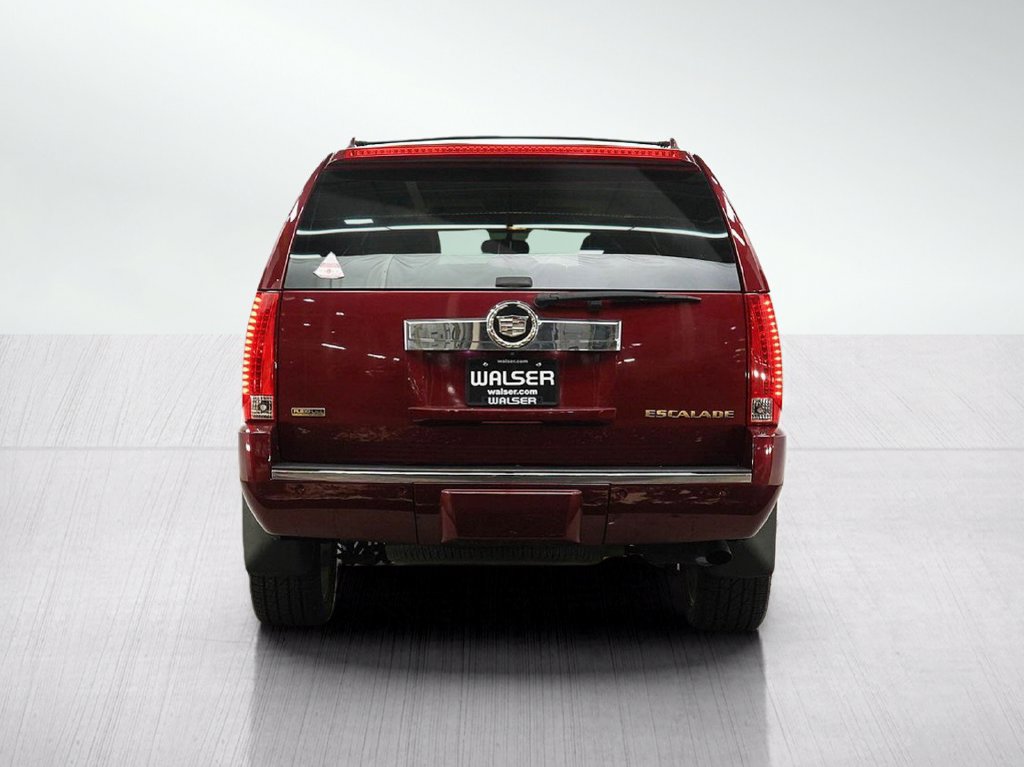 Used 2011 Cadillac Escalade Luxury AWD/4WD image 4
