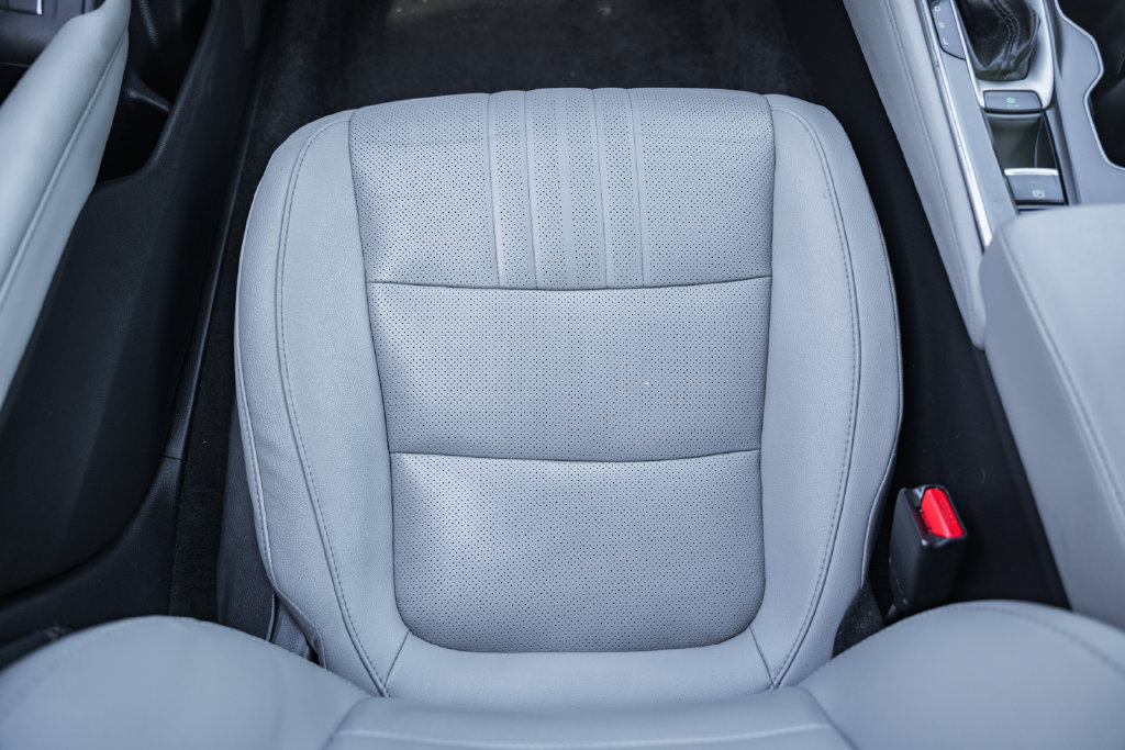 Used 2019 Honda Accord EX-L image 26