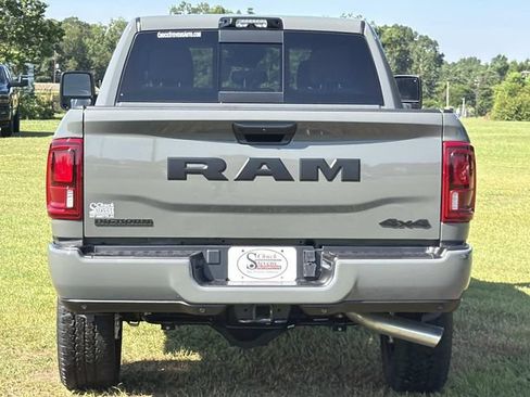 New 2026 RAM 2500 Big Horn AWD/4WD image 8