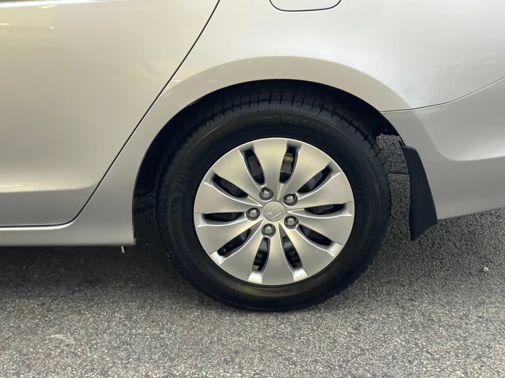 Used 2010 Honda Accord LX image 31
