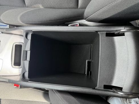 Used 2025 Chevrolet Malibu LT FWD image 23