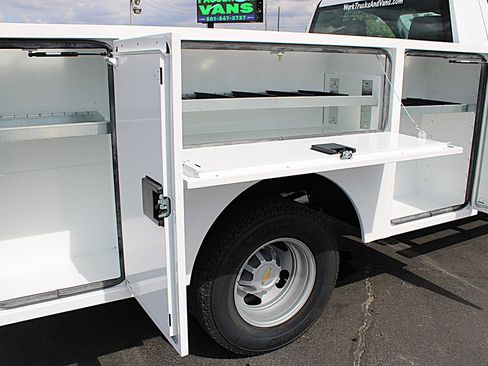 Used 2024 Chevrolet Silverado 3500 W/T w/ Snow Plow Prep Package image 10