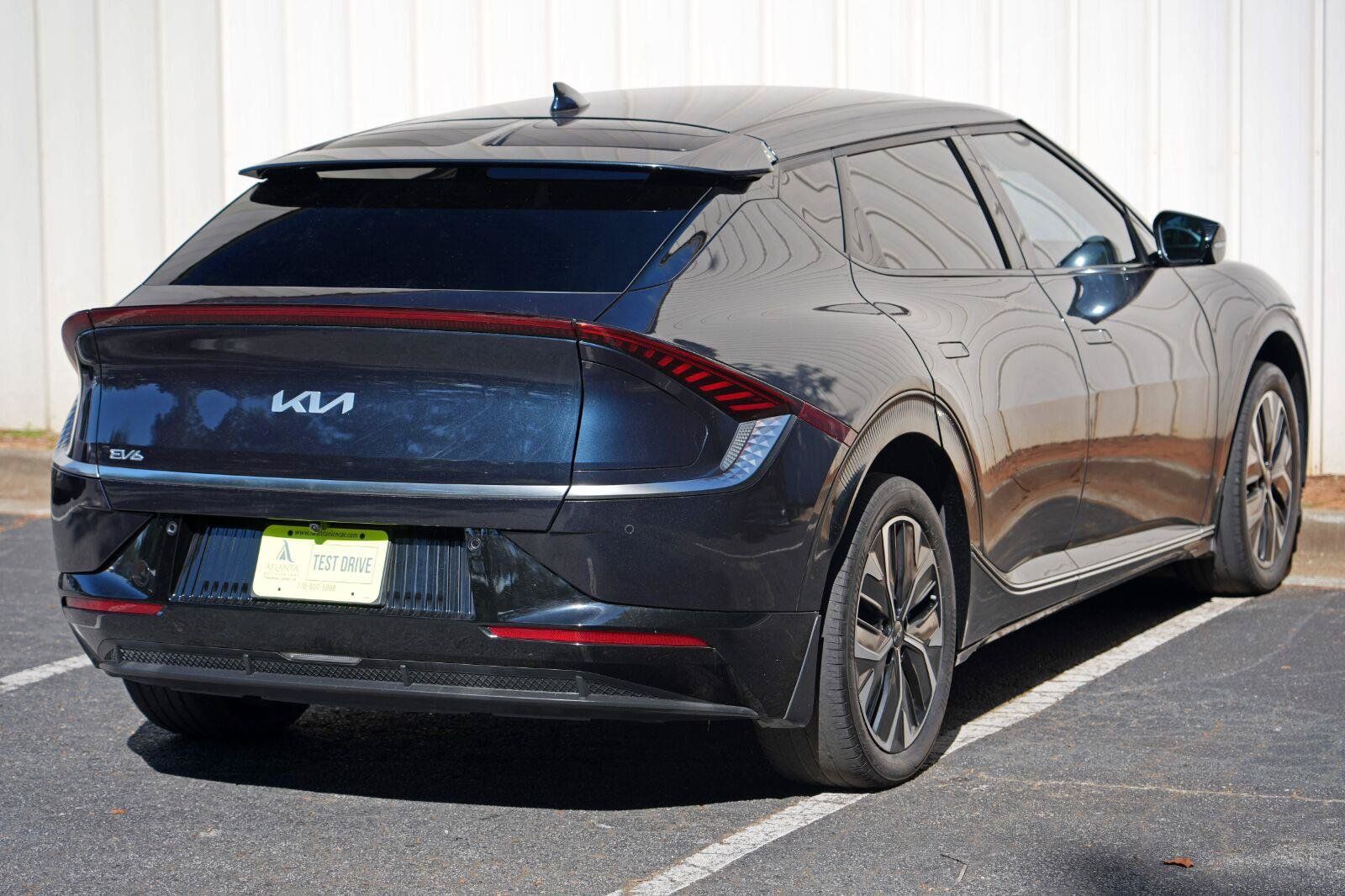 Used 2022 Kia EV6 Wind RWD image 52
