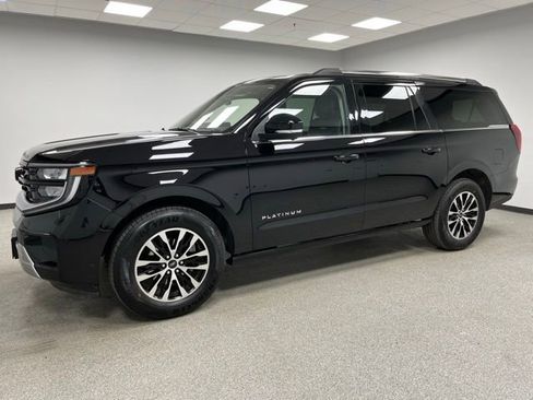 Used 2025 Ford Expedition Max Platinum AWD/4WD image 6