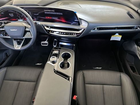 New 2026 Cadillac Lyriq V image 17