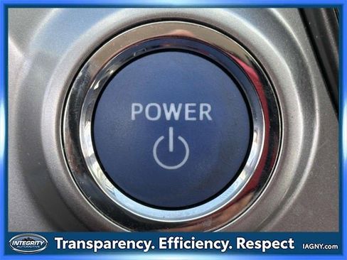 Used 2017 Toyota Prius V Four image 25