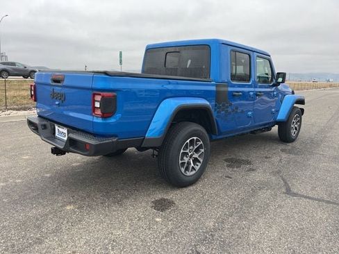 New 2026 Jeep Gladiator Sport image 3