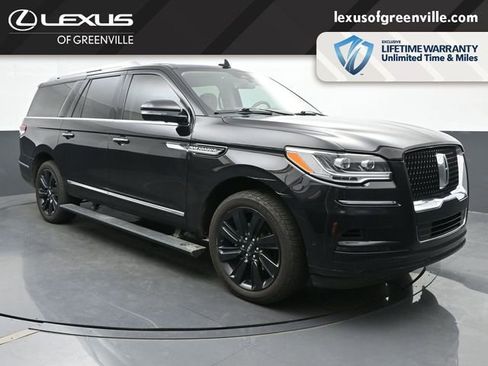 Used 2022 Lincoln Navigator L Reserve AWD/4WD image 1