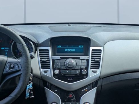 Used 2016 Chevrolet Cruze LS FWD image 17
