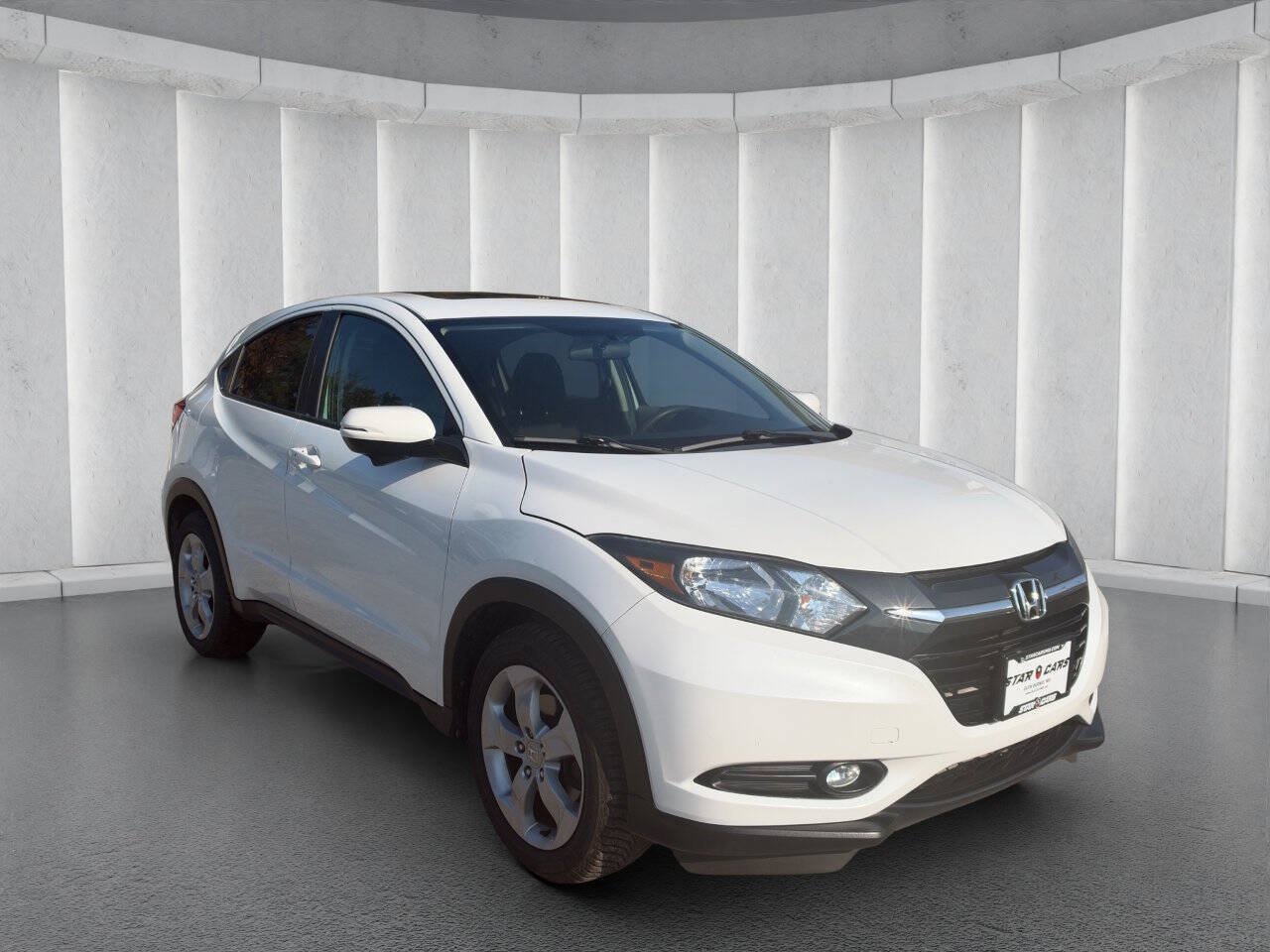 Used 2017 Honda HR-V EX image 7