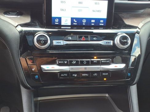 Certified 2022 Ford Explorer Platinum w/ Equipment Group 601A AWD/4WD image 21