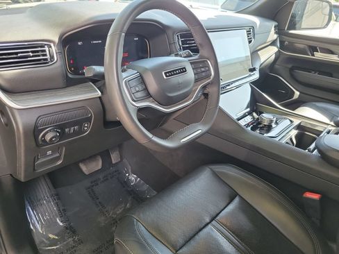 Used 2024 Jeep Wagoneer Series II w/ Flexible Seating Group RWD image 24