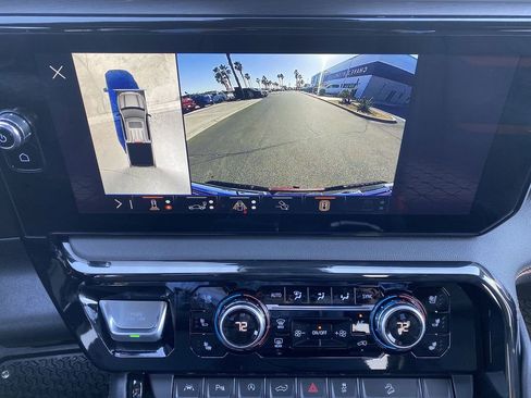 Used 2025 GMC Sierra 1500 AT4 w/ AT4 Premium Package AWD/4WD image 15