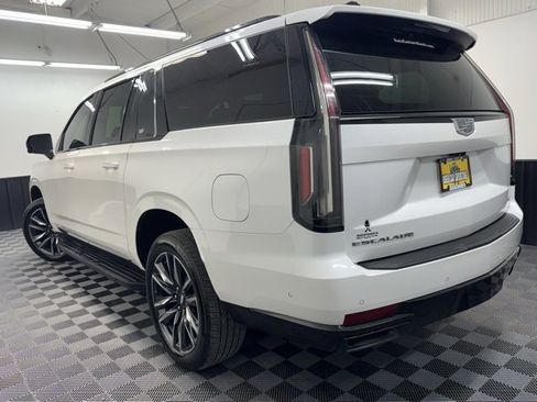 Used 2021 Cadillac Escalade ESV Sport image 5