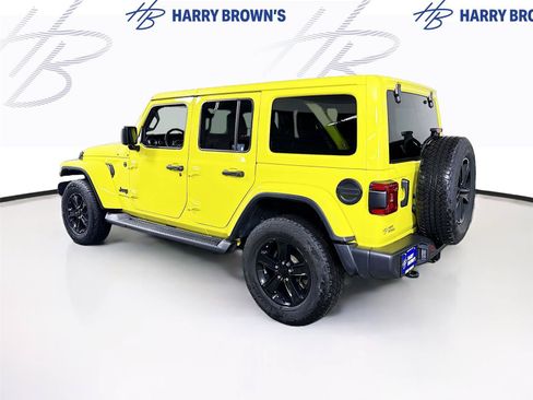 Used 2023 Jeep Wrangler Unlimited Sahara AWD/4WD image 28