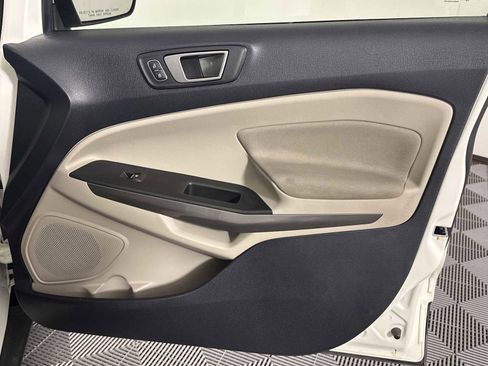 Used 2021 Ford EcoSport SE image 14