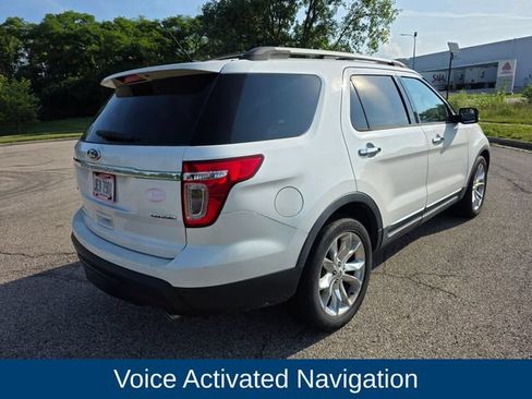 Used 2013 Ford Explorer XLT FWD image 3
