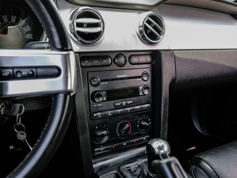 Used 2007 Ford Mustang GT Premium RWD image 16