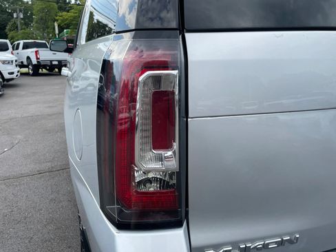 Used 2015 GMC Yukon SLE w/ HD Trailering Package AWD/4WD image 9