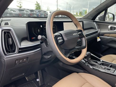New 2026 Kia Sorento SX Prestige w/ Olive Brown Leather Package image 9