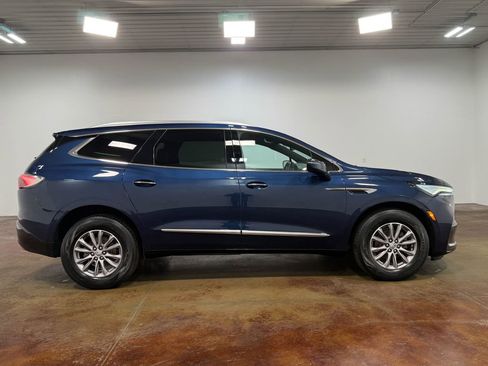 Used 2023 Buick Enclave Essence AWD/4WD image 23