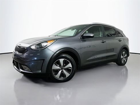 Used 2017 Kia Niro LX image 3